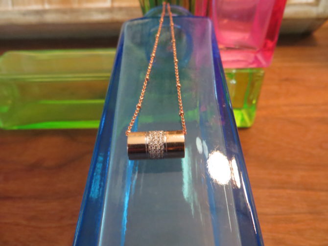 Gouden rose collier