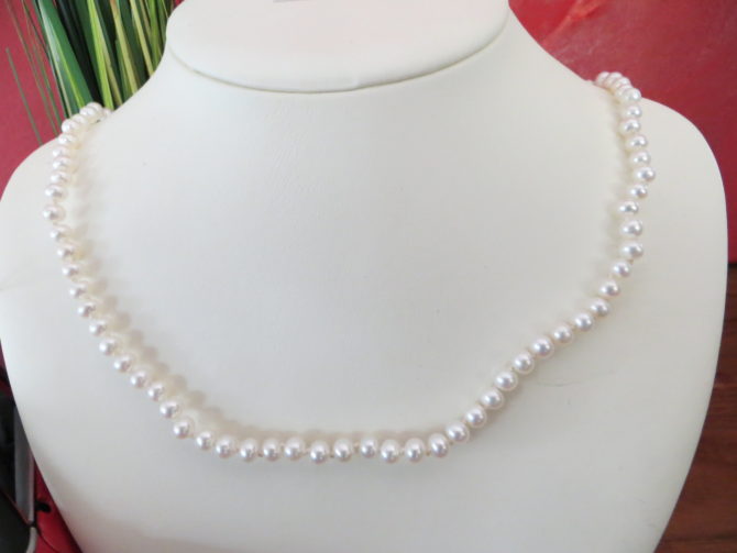 Parelcollier, zoetwater
